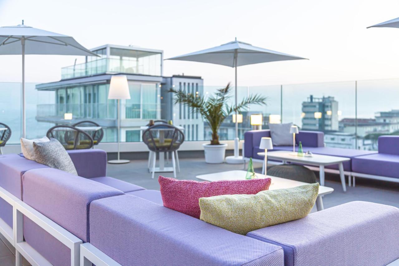 J44 Lifestyle Hotel Лідо-ді-Єзоло Екстер'єр фото The rooftop bar