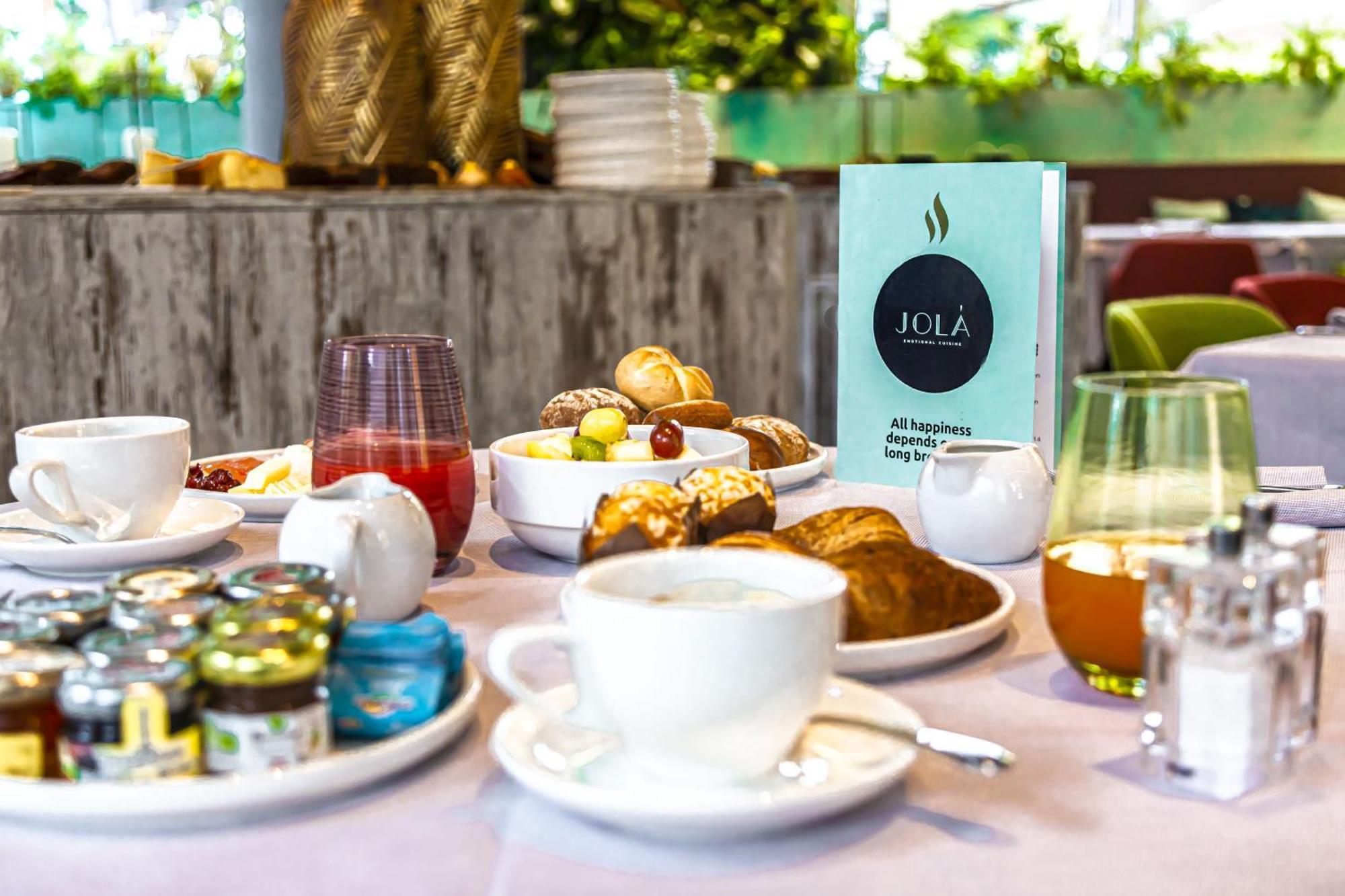 J44 Lifestyle Hotel Лідо-ді-Єзоло Екстер'єр фото Jola